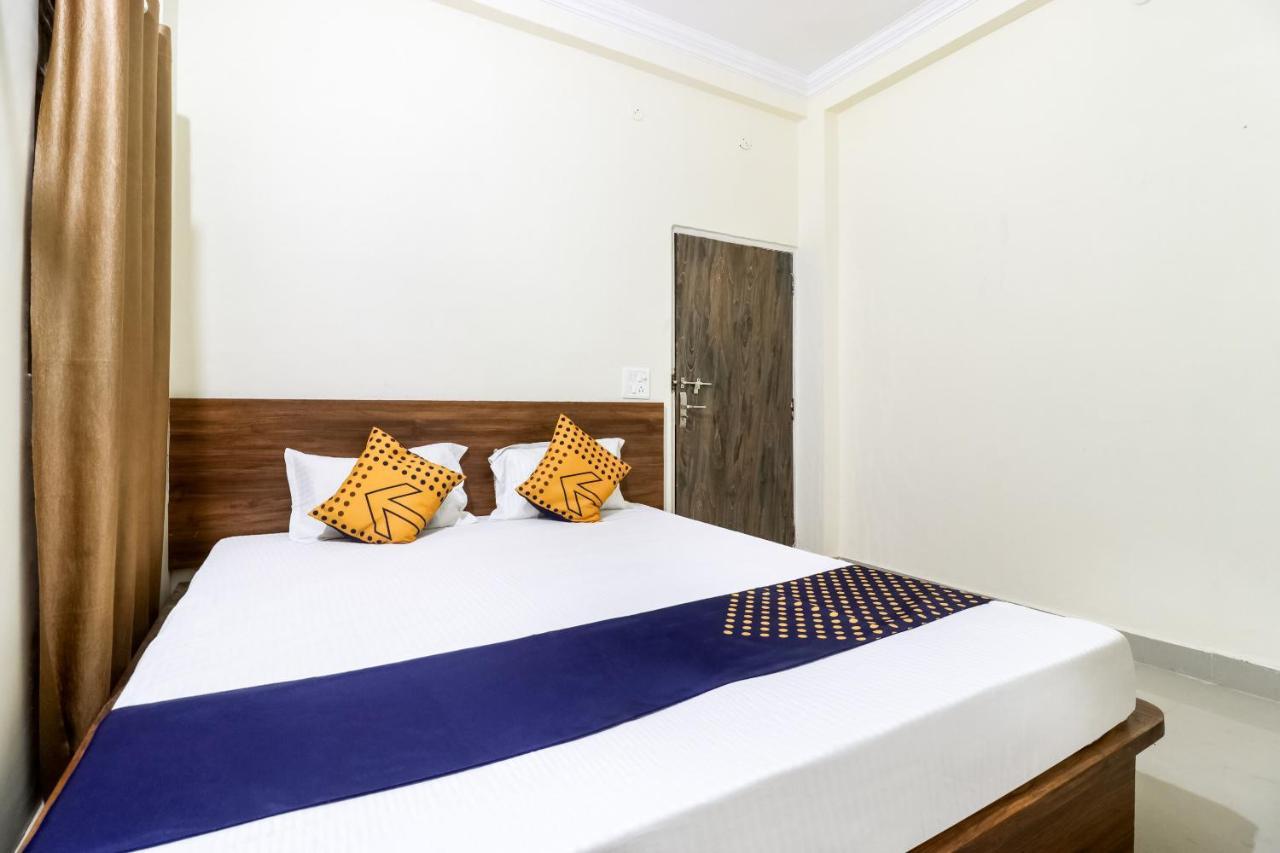 Oyo 40073 Yash Homestay Samarda Kaliāsot Exterior photo