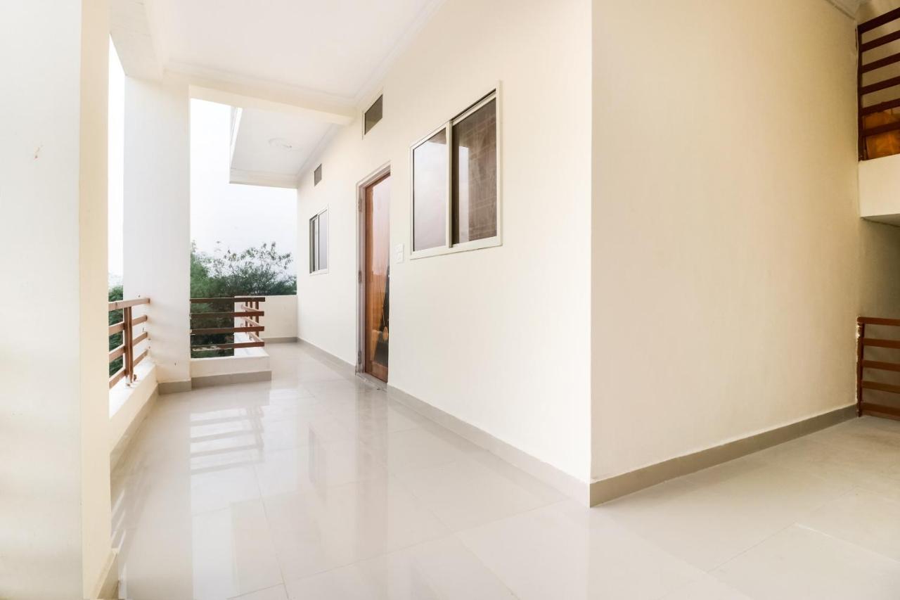 Oyo 40073 Yash Homestay Samarda Kaliāsot Exterior photo