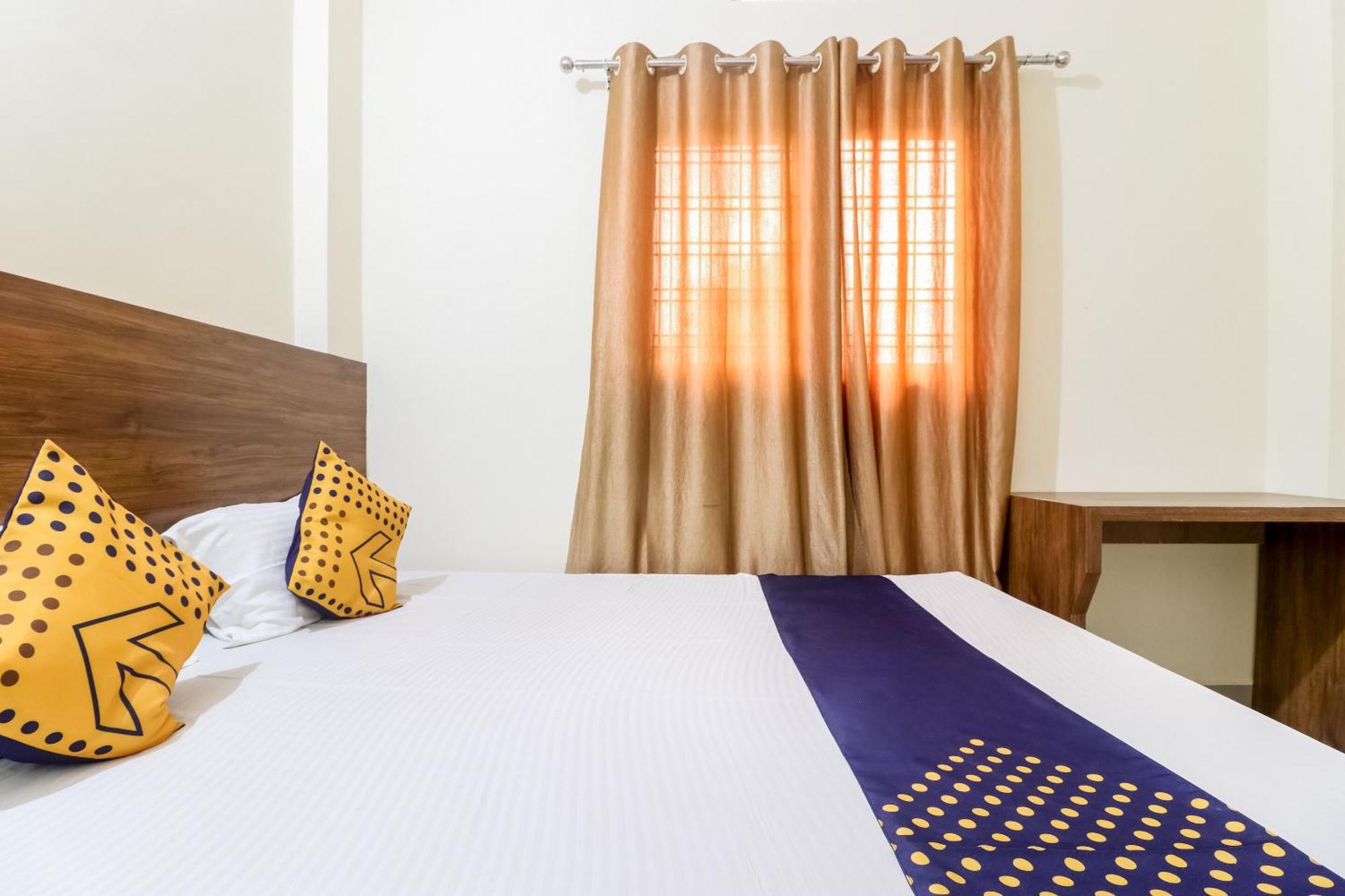 Oyo 40073 Yash Homestay Samarda Kaliāsot Exterior photo