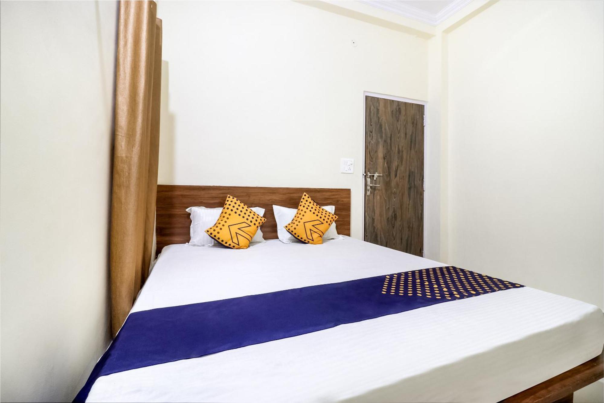 Oyo 40073 Yash Homestay Samarda Kaliāsot Exterior photo