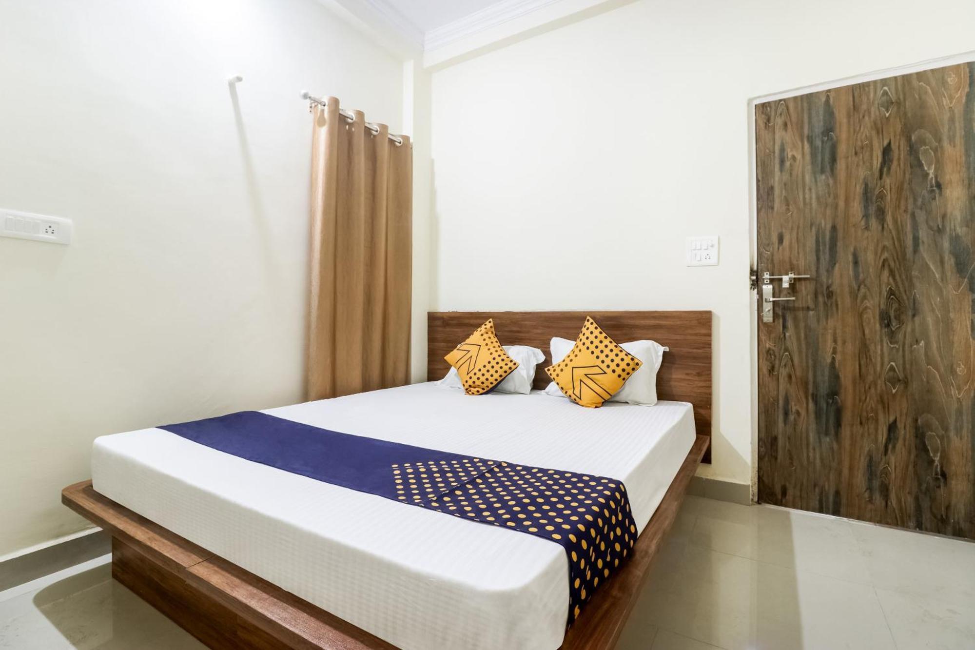 Oyo 40073 Yash Homestay Samarda Kaliāsot Exterior photo