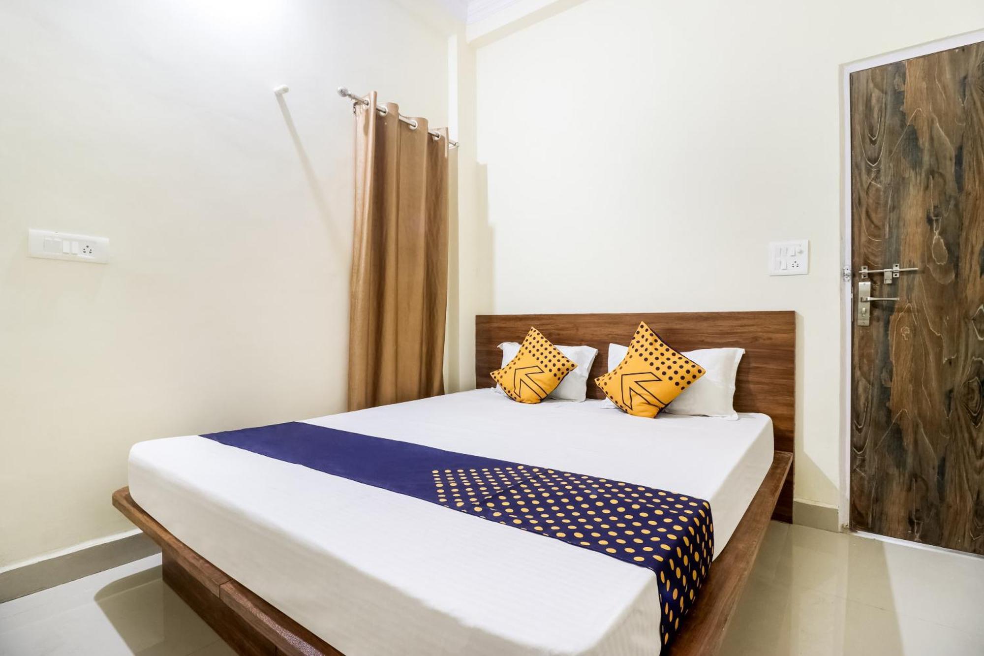 Oyo 40073 Yash Homestay Samarda Kaliāsot Exterior photo